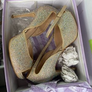 Prom or pageant shoes